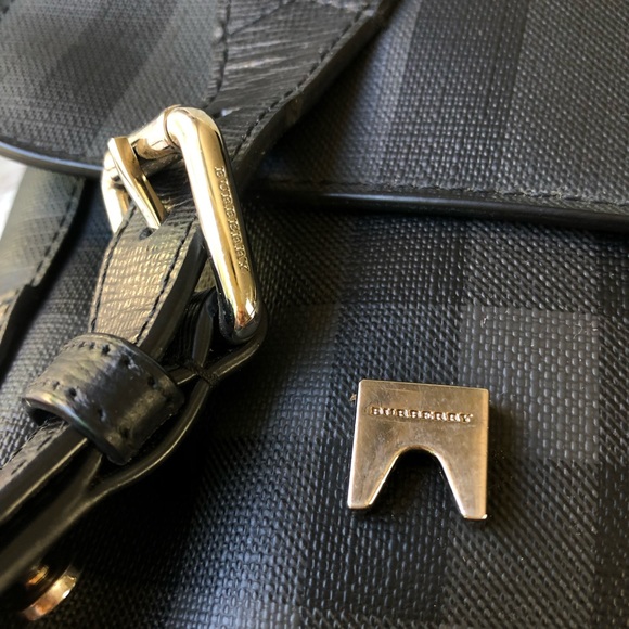 Burberry Crossbody Bag - Picture 4 of 15